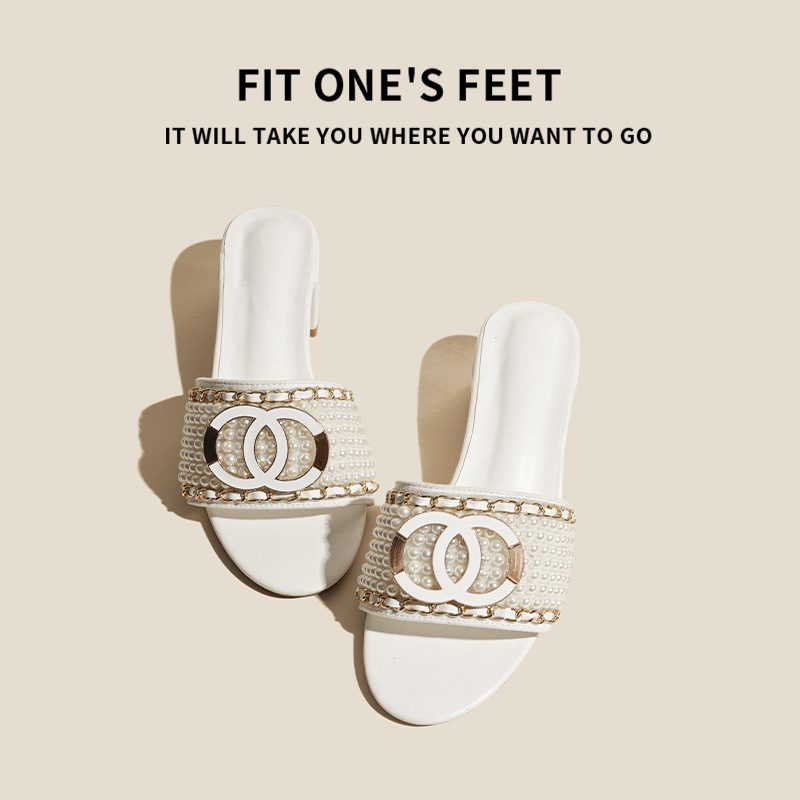 Double C Light Luxury Pearl Metal buckle One-shoulder Slippers 2025 Summer New style beaded flip-flops Simple fashion for women Application Scenario