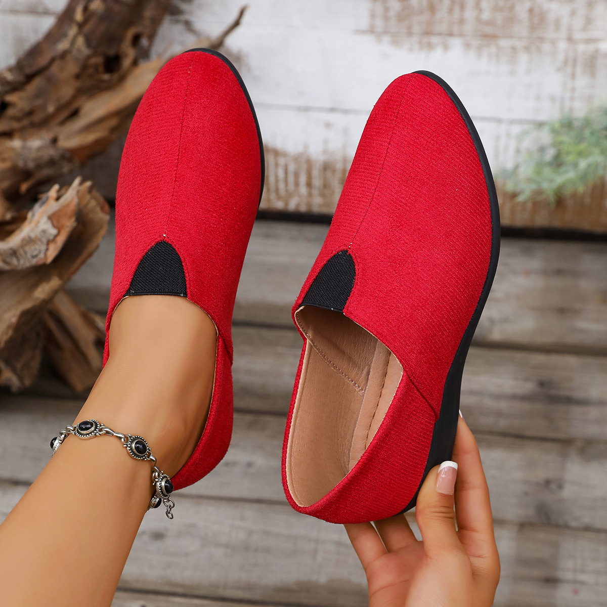 New summer 2025 cross-border shallow-mouthed, pointed-toe, large-sized, single-leg bean shoes for women details Picture