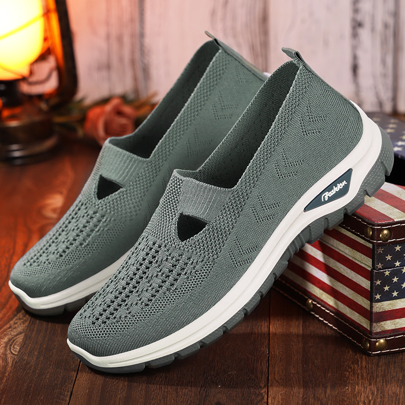 Women's shoes, versatile cross-border large-sized casual shoes, breathable single shoes made of flying fabric, shoes for middle-aged and elderly mothers, and cloth shoes on one foot Specification drawing