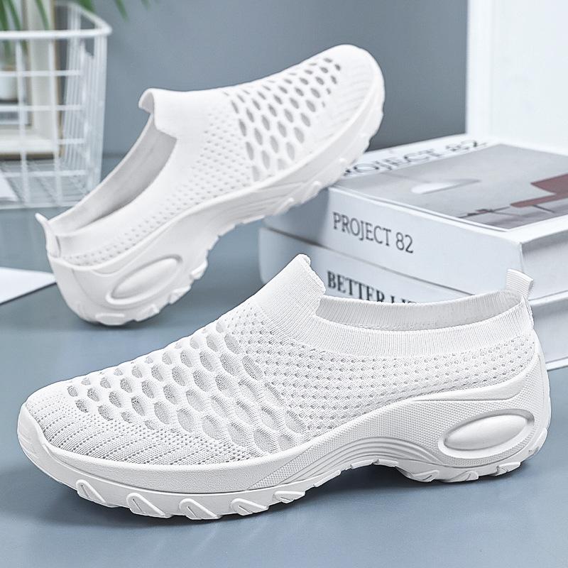 Women's casual shoes, cross-border trade women's shoes, breathable mesh shoes, one-foot mom shoes, soft soles, not tiring feet, single shoes full figure