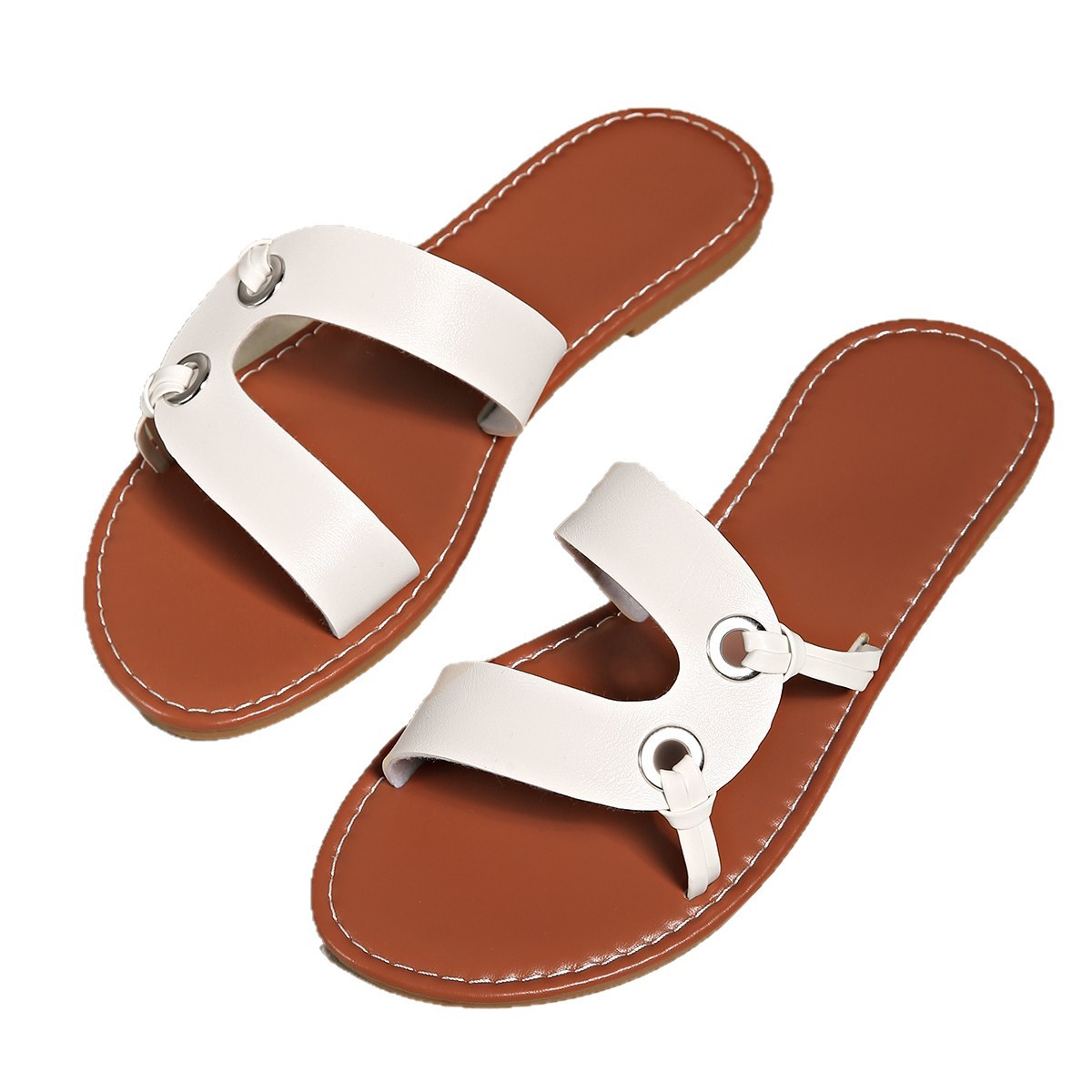 2025 Summer new large-sized flat sandals, cross-border European and American casual and comfortable one-piece beach slippers, women's wish Item Picture
