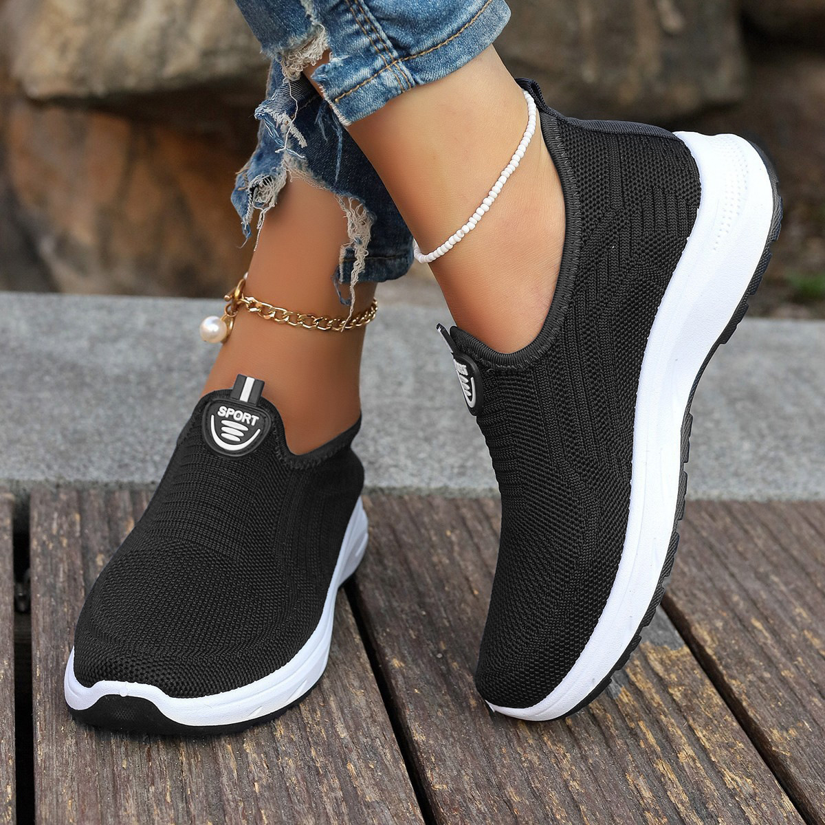 Women's casual shoes, cross-border large-sized women's shoes, breathable mesh shoes, flying woven single shoes, one-foot shoes for middle-aged and elderly mothers Specification drawing