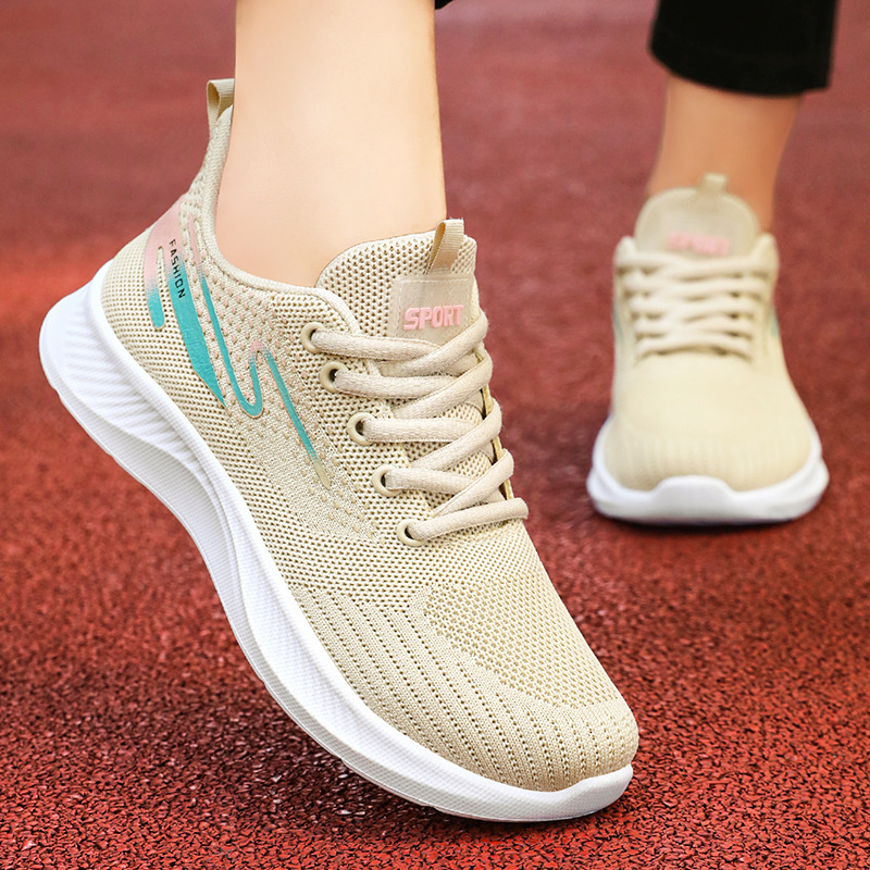 Summer new women's shoes and sports shoes, breathable mesh shoes, soft-soled shoes that don't tiring the feet, running shoes, lightweight single shoes for women full figure