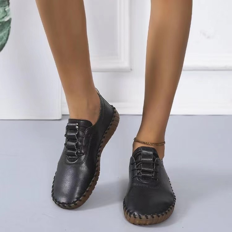 Women's soft-soled and soft-top bean shoes 2025 new style comfortable women's shoes Flat mom shoes round toe lace-up casual shoes Application Scenario