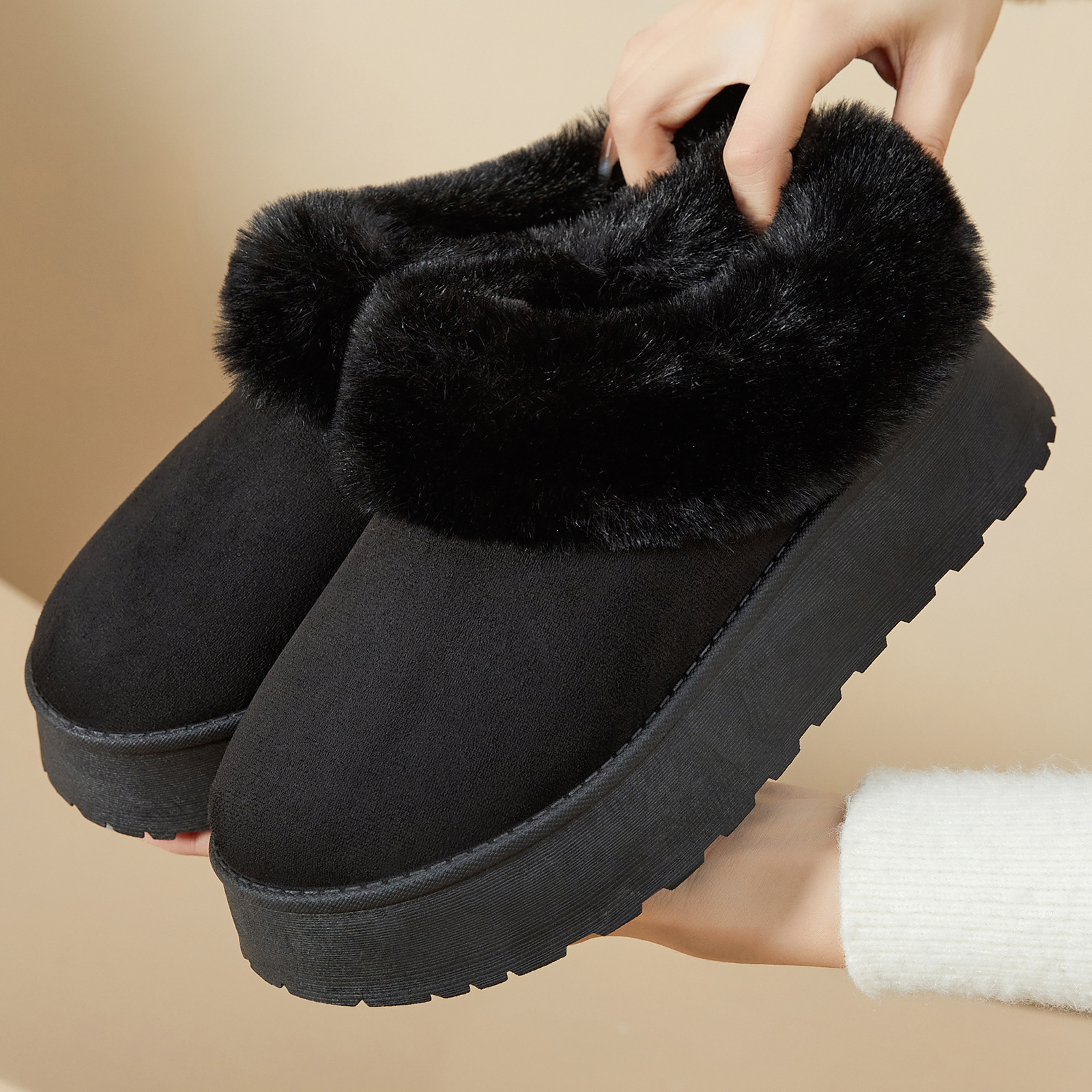 Women's cotton shoes, winter fleece and thickened cotton boots, cold-proof and warm snow boots, versatile ankle boots, cross-border trade women's boots Application Scenario