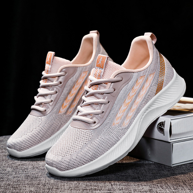 Spring new breathable casual sports single shoes for women, factory wholesale of large-sized Korean version height-increasing mesh shoes for women full figure