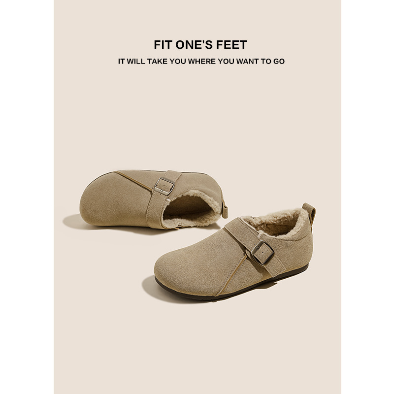 This is a retro and versatile Birken shoe for women's autumn and winter 2024. It's made of suede and thickened cotton on one foot full figure