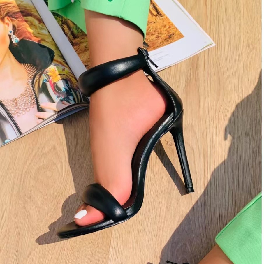 2024 New cross-border trade minimalist style one-strap golden stilettos, plus-size women's sandals Specification drawing