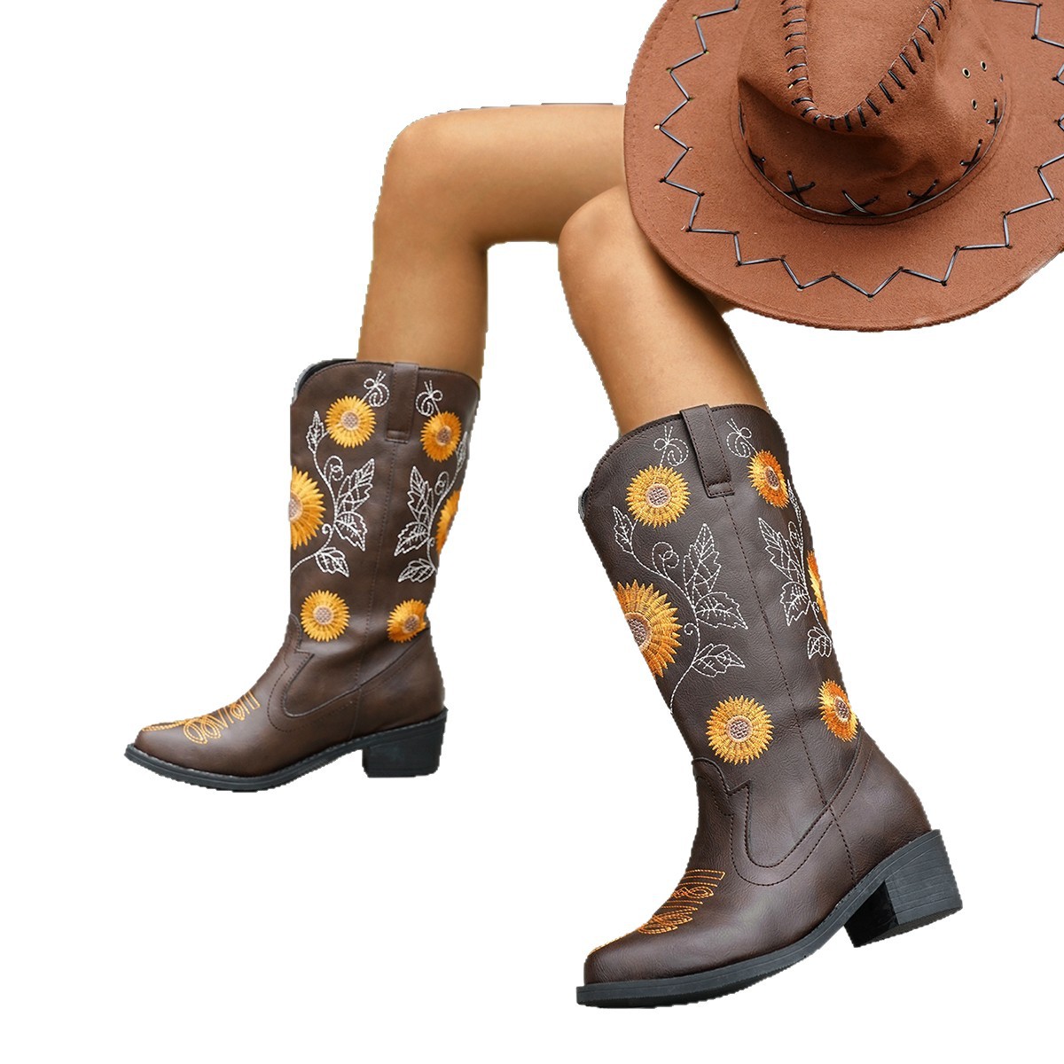 Amazon Women's Boots 2025 Autumn/Winter collection: Ethnic style, fashionable, thick-heeled, round-toed, high-top embroidered fashion boots, medium heel, large size Item Picture