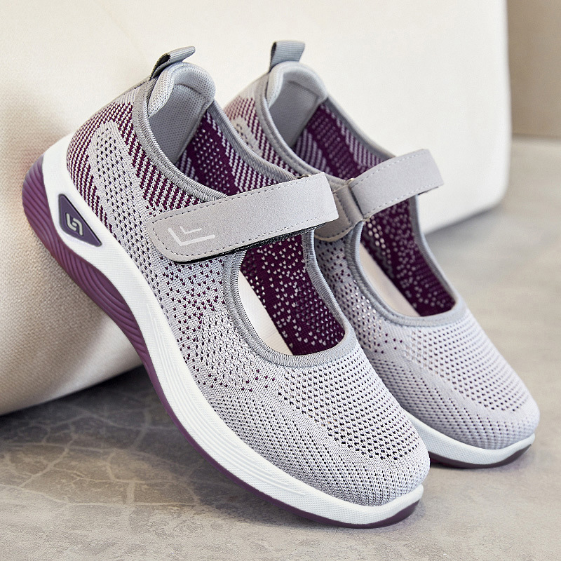Shoes for women, middle-aged and elderly mothers, shallow-mouthed breathable flat shoes, flying woven casual shoes, Velcro walking shoes, and shoes for the elderly full figure