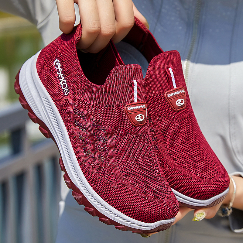 Women's summer flying woven single shoes, women's shoes with soft soles, not tiring to the feet. One step on mom shoes, cross-border casual shoes, senior shoes details Picture