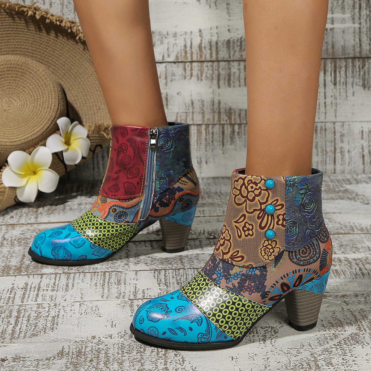 The new Martin boots for the autumn and winter of 2025 in cross-border trade feature a retro, colorful and fashionable patchwork style with short boots for women details Picture
