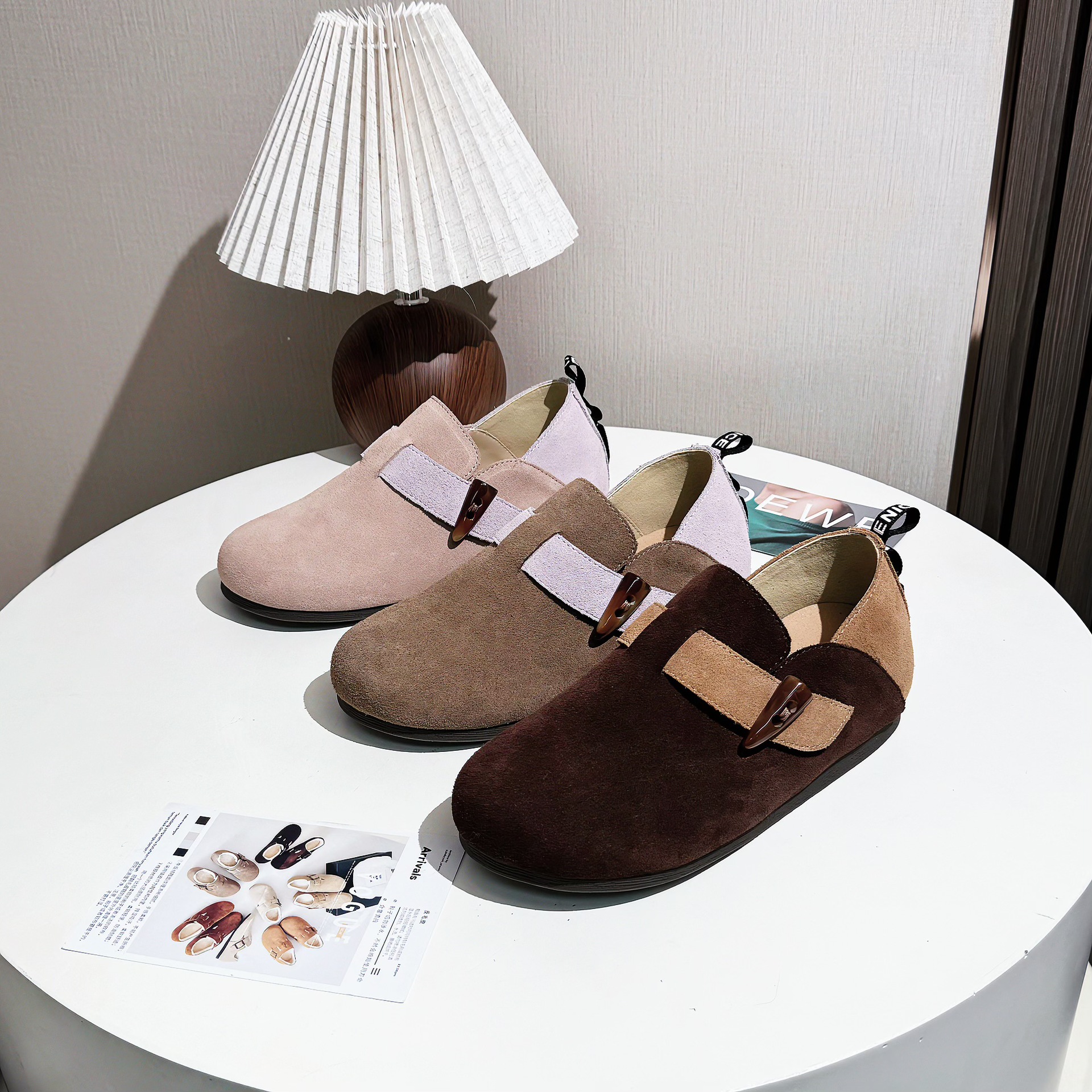 The 2023 Boken Women's Winter new leather fully wrapped one-foot fleece cotton shoes are warm and casual full figure