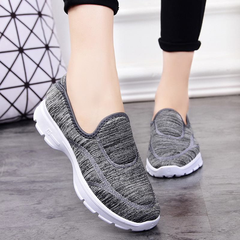 Women's casual shoes, unisex single shoes, one-step lazy shoes, soft-soled large-sized mom shoes, breathable women's shoes Application Scenario