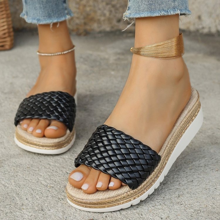 Large-sized wedge heel cool slippers for women's outerwear, 2025 summer new round toe hand-woven one-strap casual thick-soled slippers Specification drawing