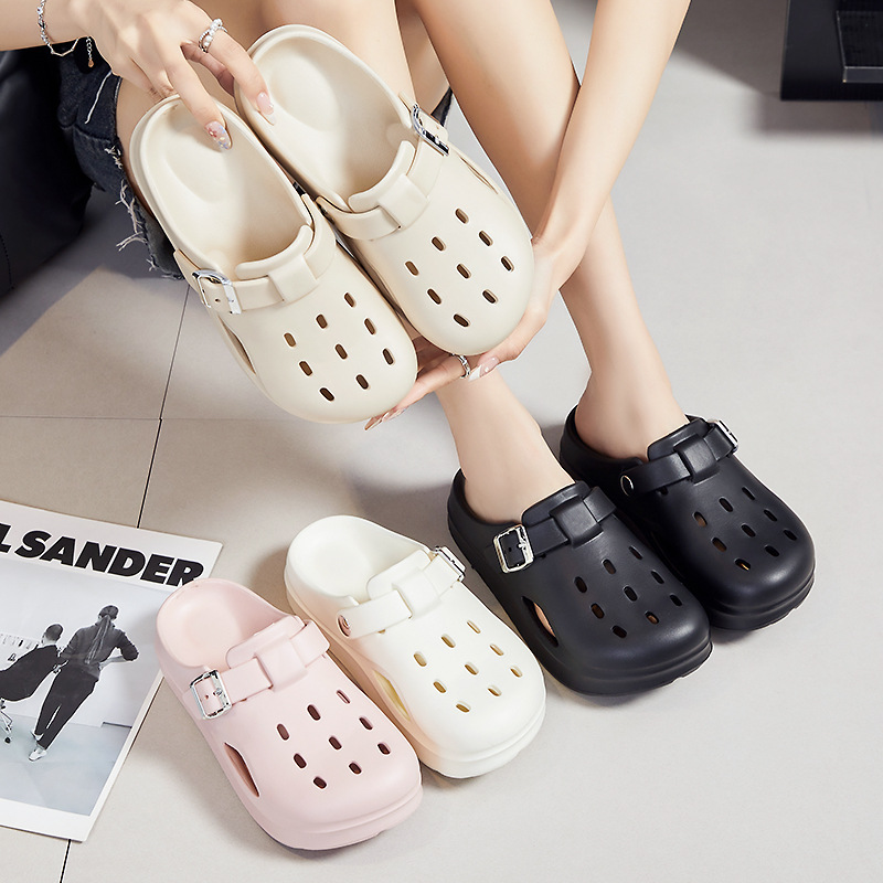 Women's clogs with thick soles that feel like stepping on poop, Boken shoes for summer comfort, flip-flops, breathable and non-stuffy, casual shoes Application Scenario
