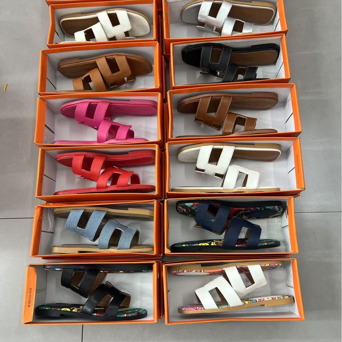 Large size 43 export trade cross-border one-shoulder sandals, women's summer outerwear flat sandals, Thai seaside travel beach shoes details Picture