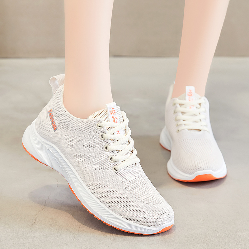 Spring new breathable flying mesh running shoes for women, wholesale from the manufacturer. Flat, lightweight and soft-soled sports shoes for women Application Scenario