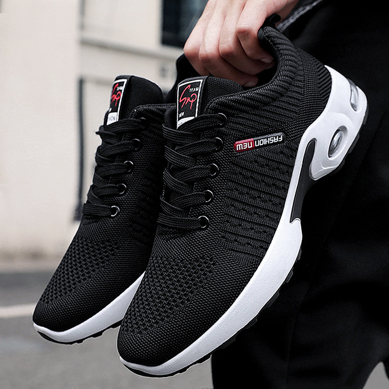 The new TEMU release mesh fabric breathable front lace-up running shoes for men's Spring and Autumn are lightweight and air-cushioned casual sports shoes Application Scenario
