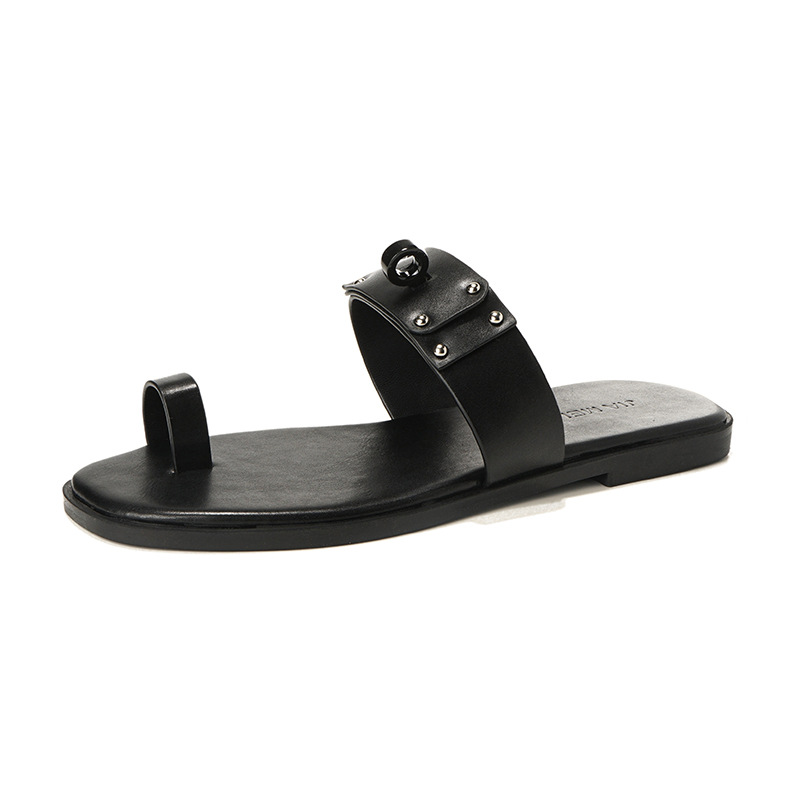 The 2025 summer new style of toe-flat, outerwear slippers for women with belt buckles, Roman beach slippers, fashionable one-shoulder slippers Item Picture