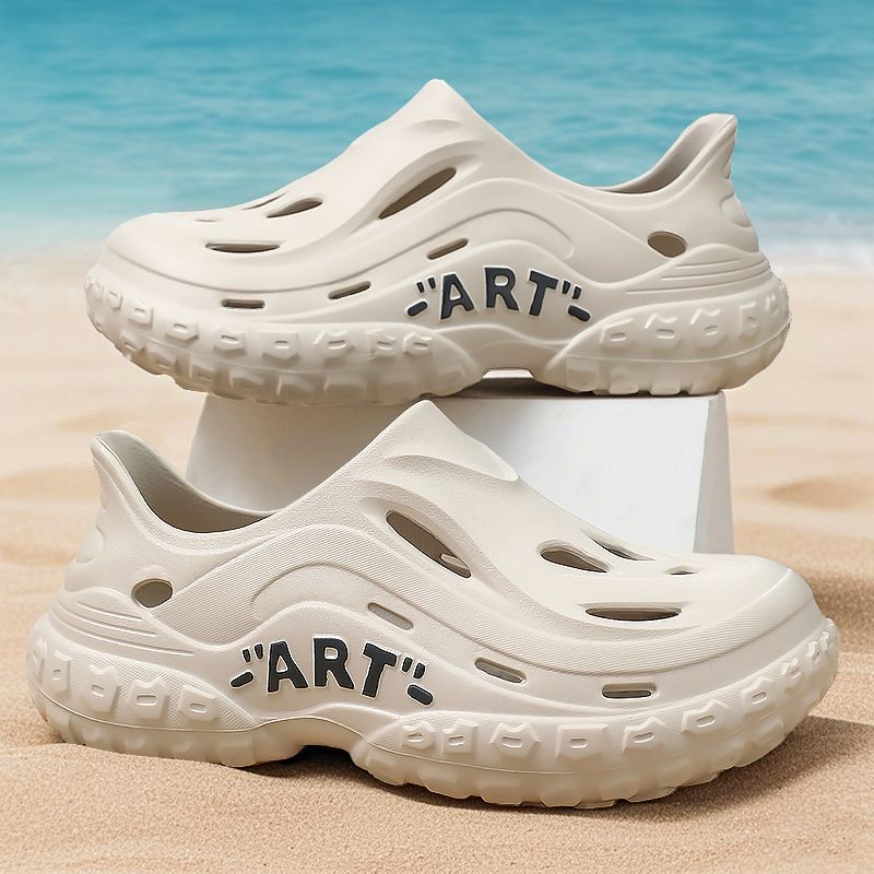New men's sandals EVA lightweight outerwear clogs breathable for men without smelly feet thick-soled toe coverings beach shoes full figure