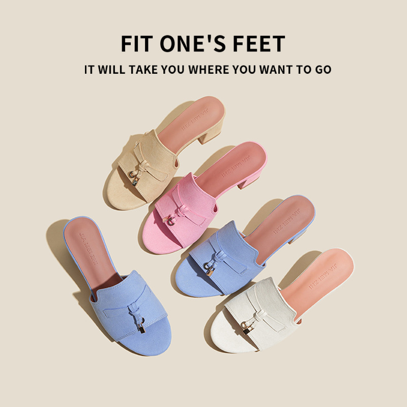 Summer bestseller thick-heeled slippers 2025 New lP outfit sandals, fashionable single shoes, lazy shoes, women's outerwear, one-shoulder slippers full figure