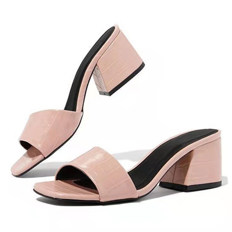 2024 New style of cross-border sandals for foreign trade, PU high-heeled flip-toe, square-toed, thick-heeled sandals, women's plus-size shoes Item Picture