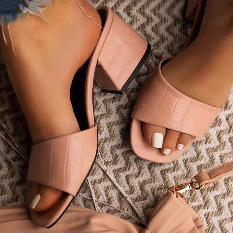 European and American cross-border large-sized summer 2024 new large-sized square-toed, thick-heeled one-shoulder high-heeled flip-flops for women Application Scenario