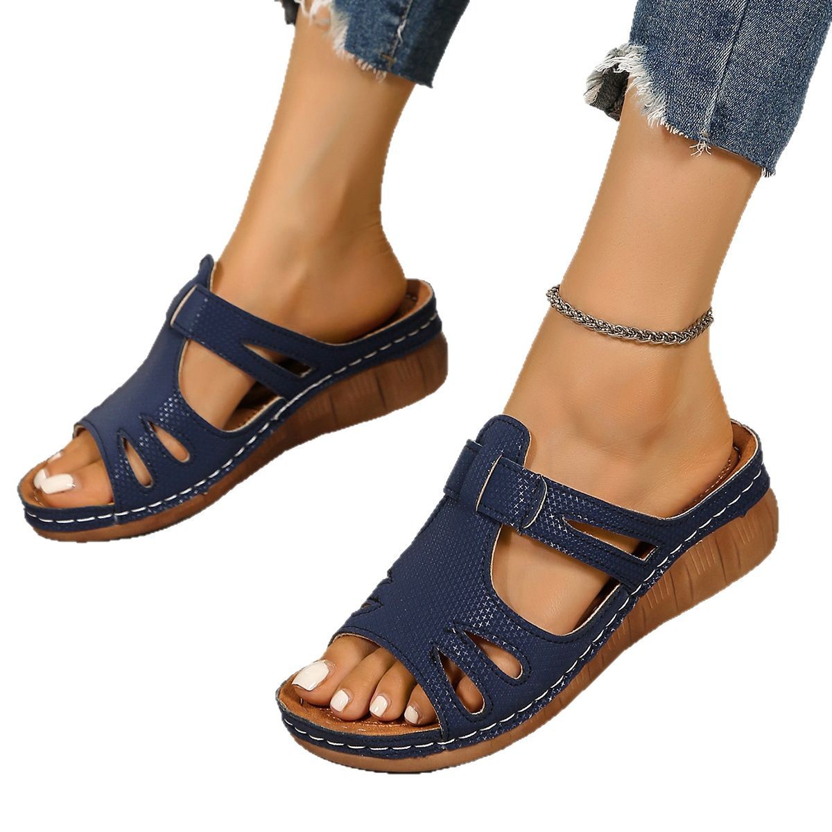 Summer 2025 new large-sized thick-soled slippers and women's shoes for foreign trade, cross-border hollowed-out one-line fish-mouth wedge heel thick-soled shoes Item Picture
