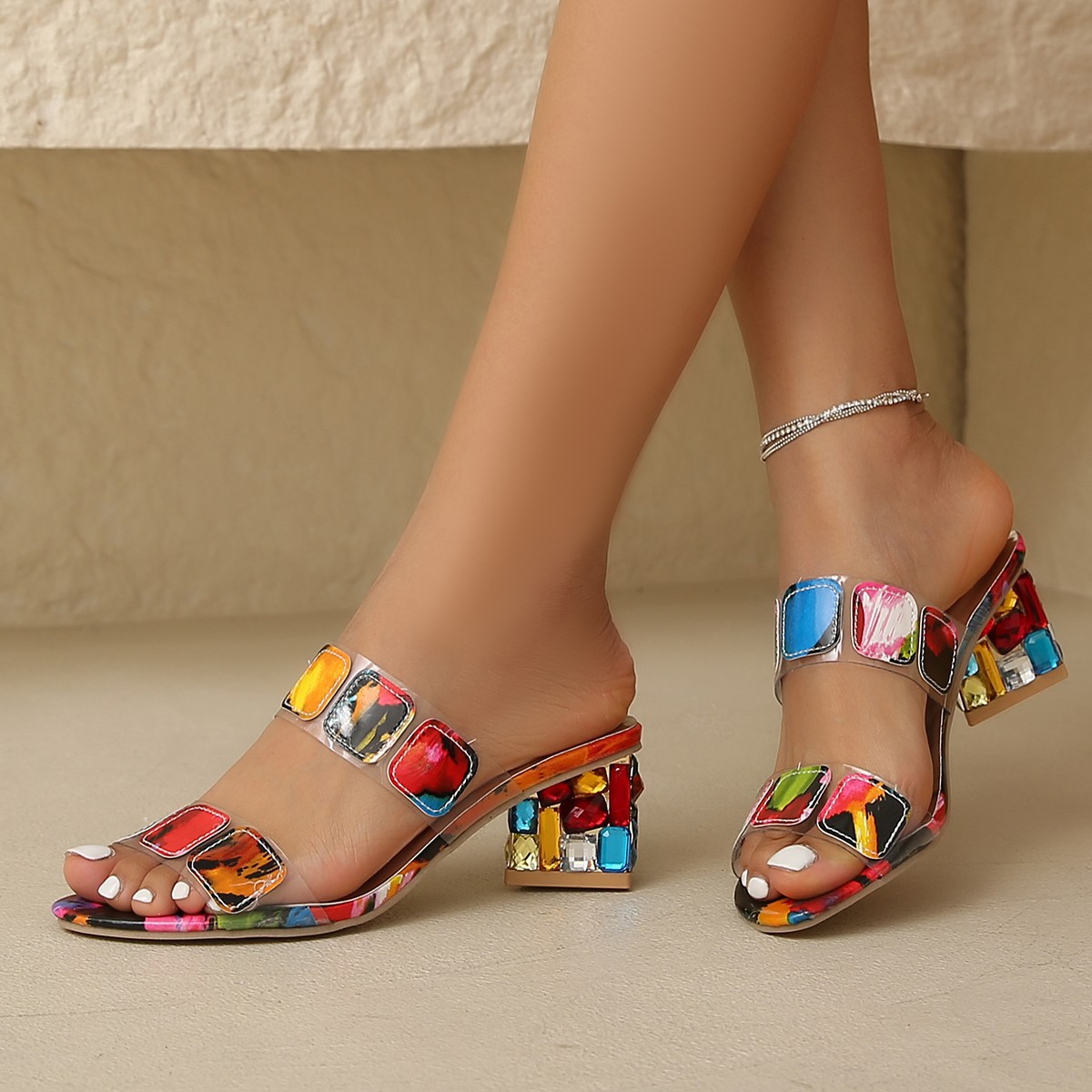 New sexy, large-sized, Amazon export heels with rhinestones, thick heels and floral patterns full figure