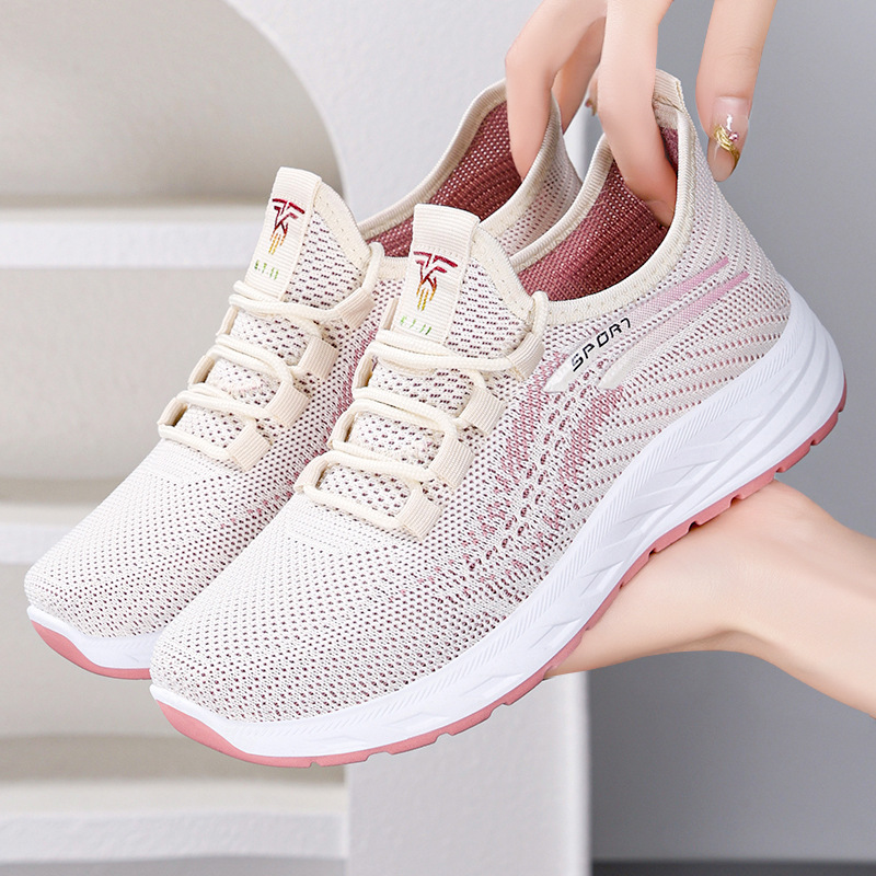 Women's casual shoes, foreign trade women's shoes, versatile soft-soled women's single shoes, shoes for middle-aged and elderly mothers, flying woven breathable mesh shoes Application Scenario