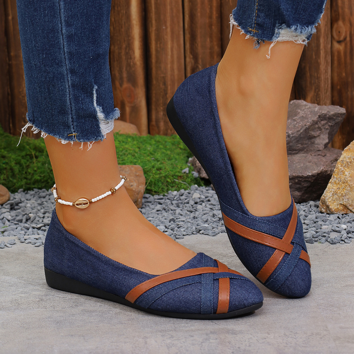 Women's fashion denim plus-size women's shoes 2025 new round toe flat single shoes Women's shallow toe one-foot casual shoes details Picture