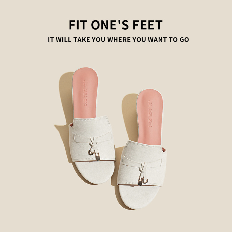 Summer bestseller thick-heeled slippers 2025 New lP outfit sandals, fashionable single shoes, lazy shoes, women's outerwear, one-shoulder slippers details Picture