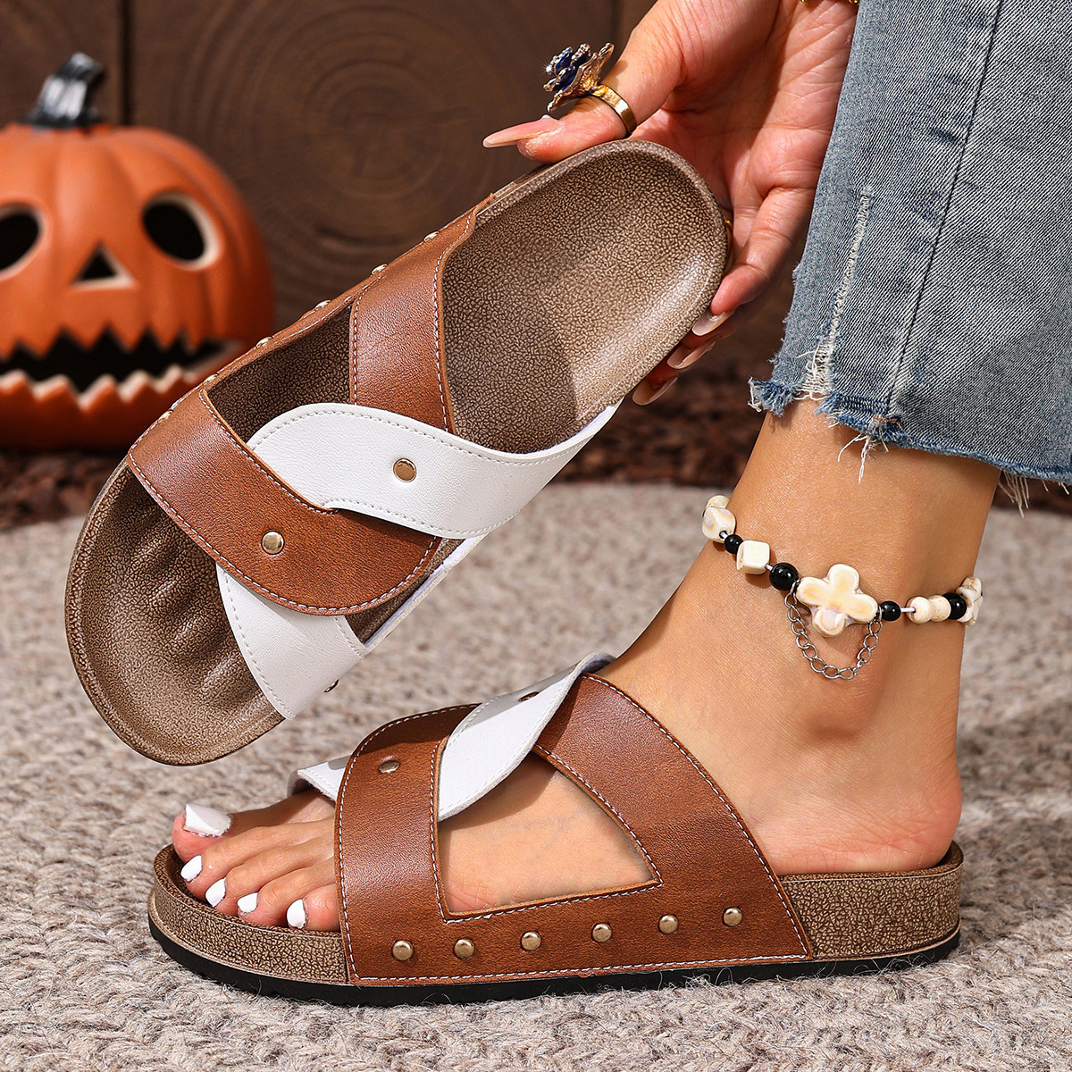 European and American foreign trade large size multi-color thick-soled slippers for women 2025 riveted one-line cross beach cool slippers slippers full figure