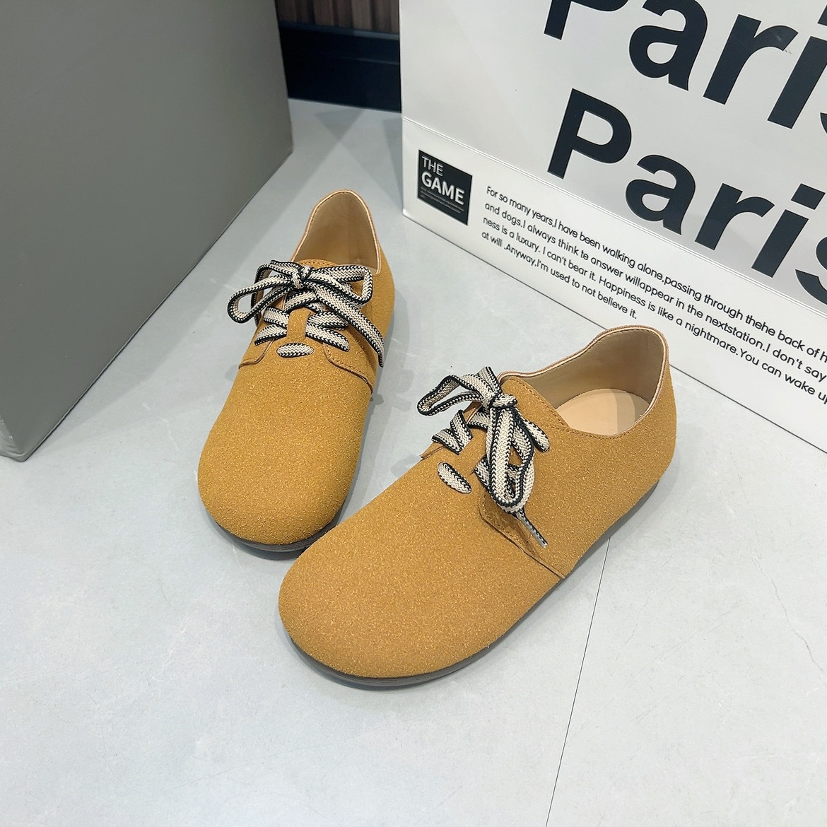Retro Burken autumn pillow, new toast 2024 lace-up, comfortable soft-soled, flat-bottomed, casual single shoe bestseller Application Scenario