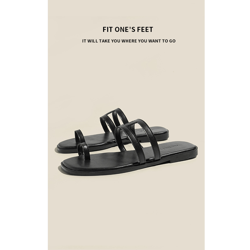 This is a trendy and simple leather flip-flop for women to wear outside in summer. It is a flat-bottomed flip-flop and a French-style beach flip-flop Specification drawing