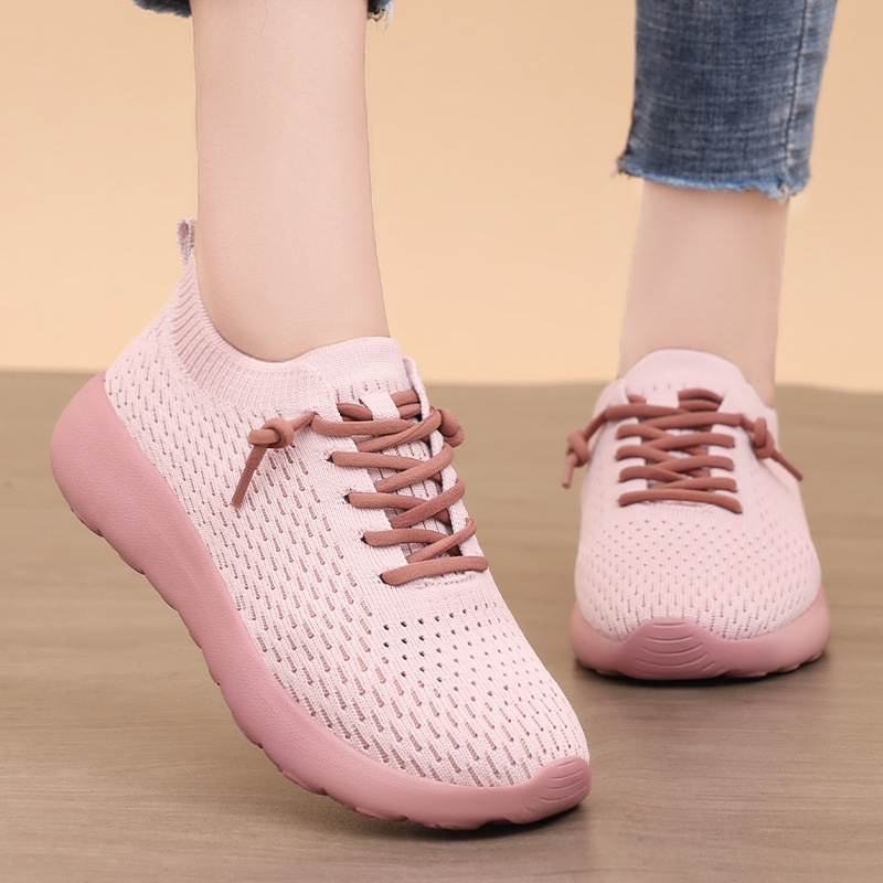 Women's shoes, versatile casual shoes, unisex couple sports shoes, soft-soled, not tiring to the feet, woven single shoes, running shoes Application Scenario