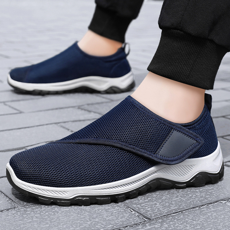 Spring new breathable casual men's shoes, old Beijing cloth shoes, cross-border fashion round toe Velcro Dad walking shoes Application Scenario