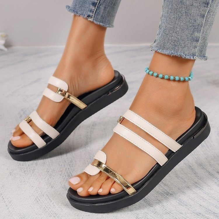 Wholesale of large-sized, cross-color, outdoor cooling slippers for women in the 2025 summer style of foreign trade women's shoes and slippers Specification drawing