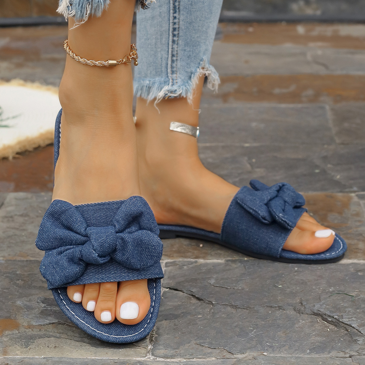 Foreign trade bow flat Slippers women 's home cool slippers round head flat slippers women' s Womens Slippers Application Scenario