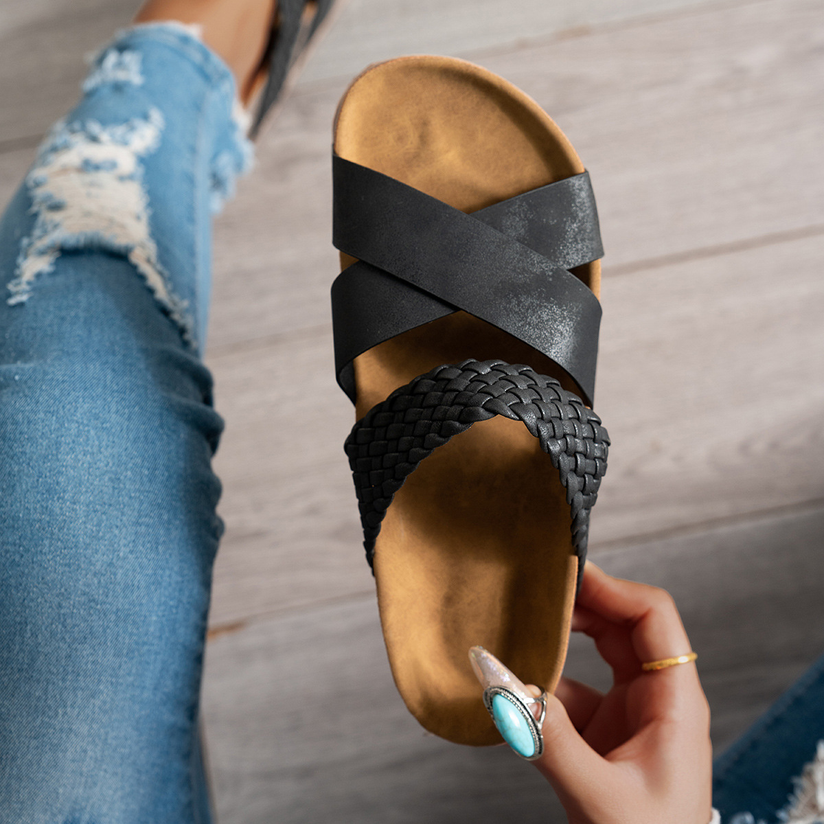 wish Cross-border's new large-sized casual flip-flops for women, flat-bottomed thick-soled one-line cross sandals for export details Picture