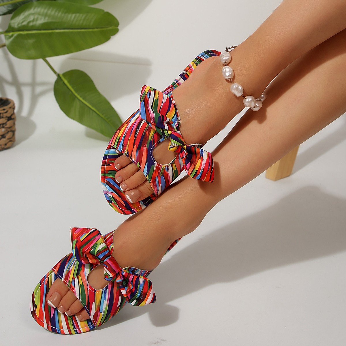 Summer flat, large-sized 36-43 sandals, worn outside, beach outdoor slippers, women's shoes, large-sized foreign trade Application Scenario