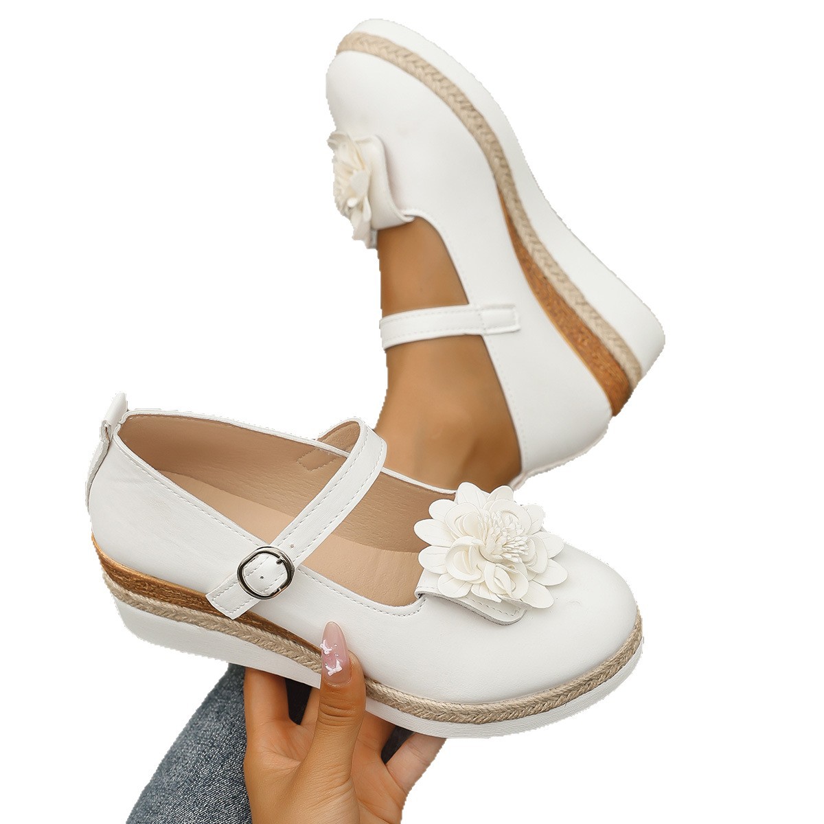 Cross-border foreign trade thick-soled fashionable casual single shoes for women, flower-shaped toe caps, belt buckles, hollowed-out wedge heels, large-sized single shoes from Europe and America Item Picture