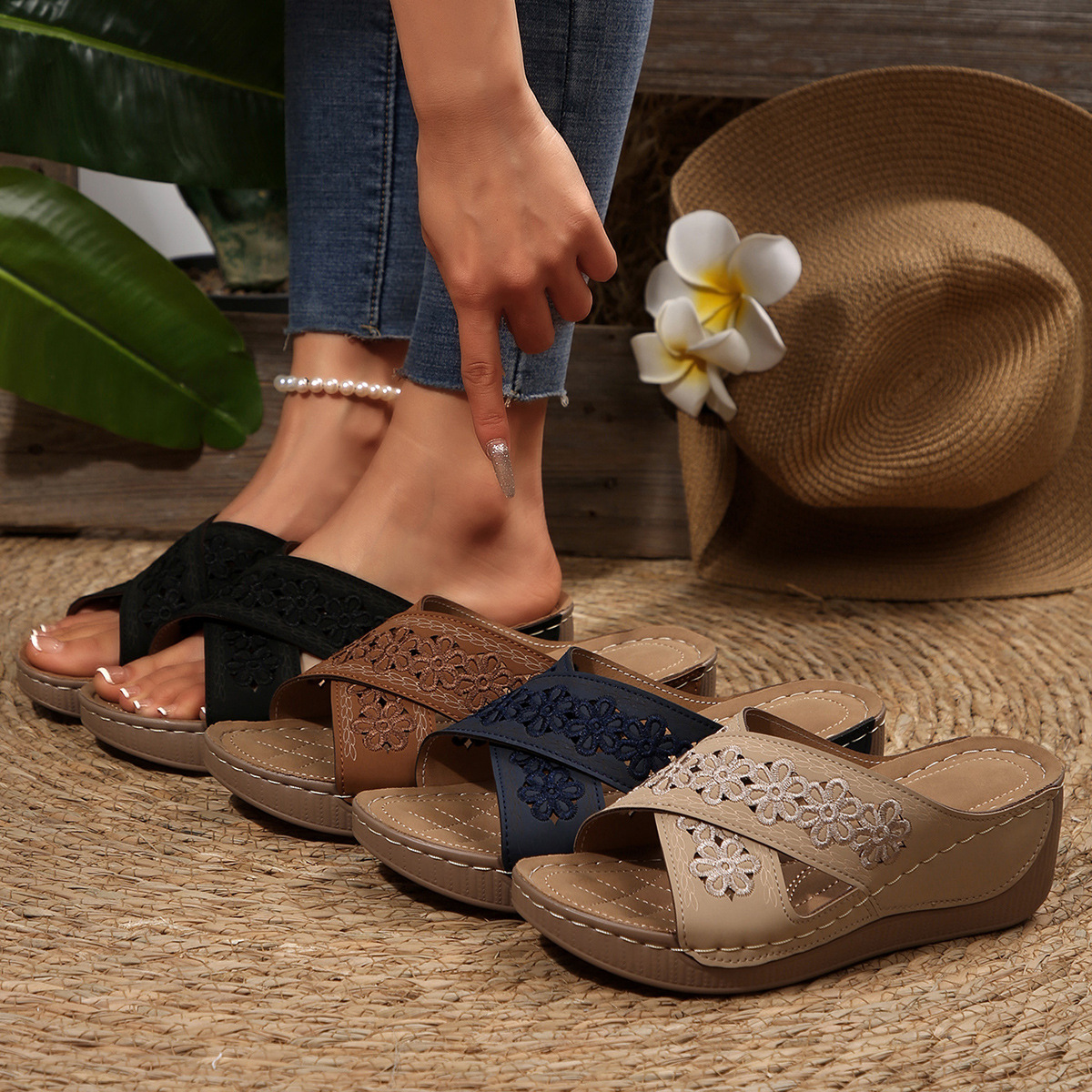 Amazon's 2025 summer export new style sandals, fashionable European and American retro cross flower casual wedge heel slippers for women full figure