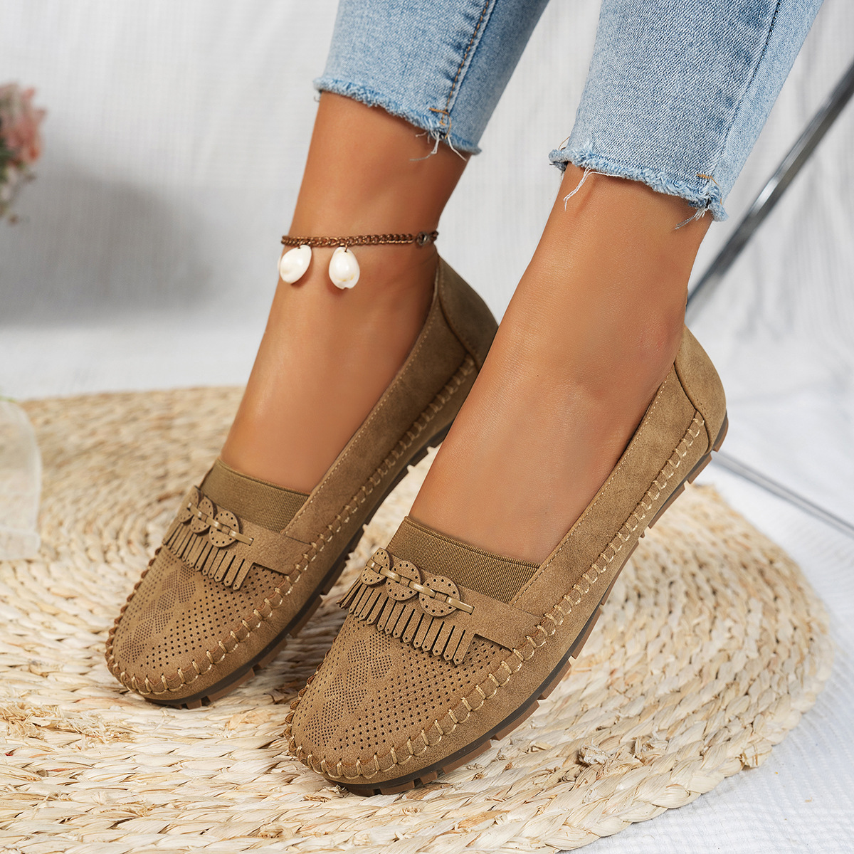 Independent station 2025 Spring New large-sized flat single shoes for women in foreign trade casual shoes, cross-border foreign trade bean shoes full figure