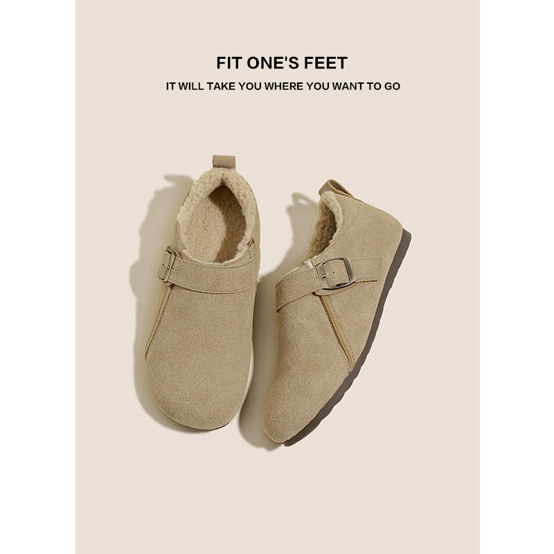 This is a retro and versatile Birken shoe for women's autumn and winter 2024. It's made of suede and thickened cotton on one foot details Picture