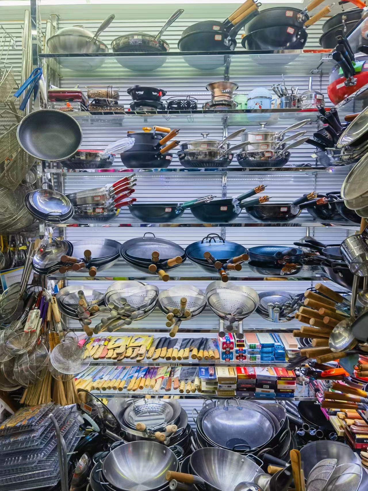 Old-fashioned iron pot, hand-pulled pot, pure iron pot Application Scenario