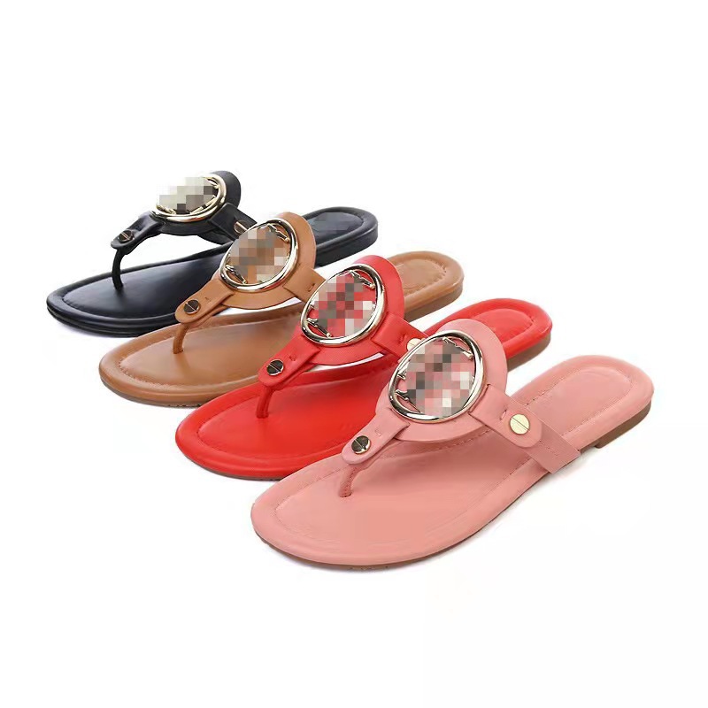 In 2023, women's outerwear in slippers: Fashionable beach, European and American style, flip-flops made of cowhide, summer flip-flops for export, large size, flat bottom, toe clipping, cool full figure