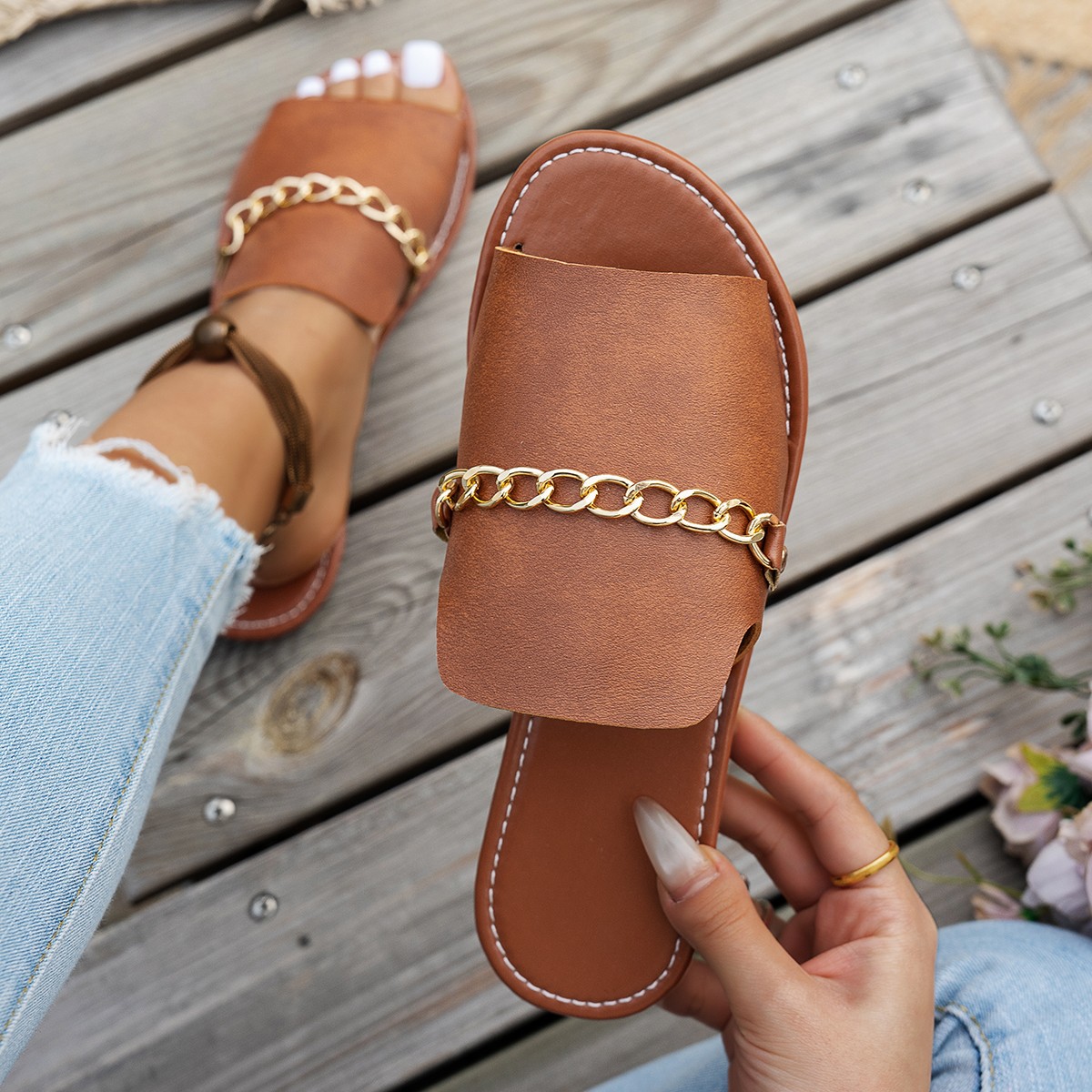 European and American export large-sized woven fish-mouth slippers for women, cross-border solid color outerwear, one-line beach cool slippers, Amazon details Picture