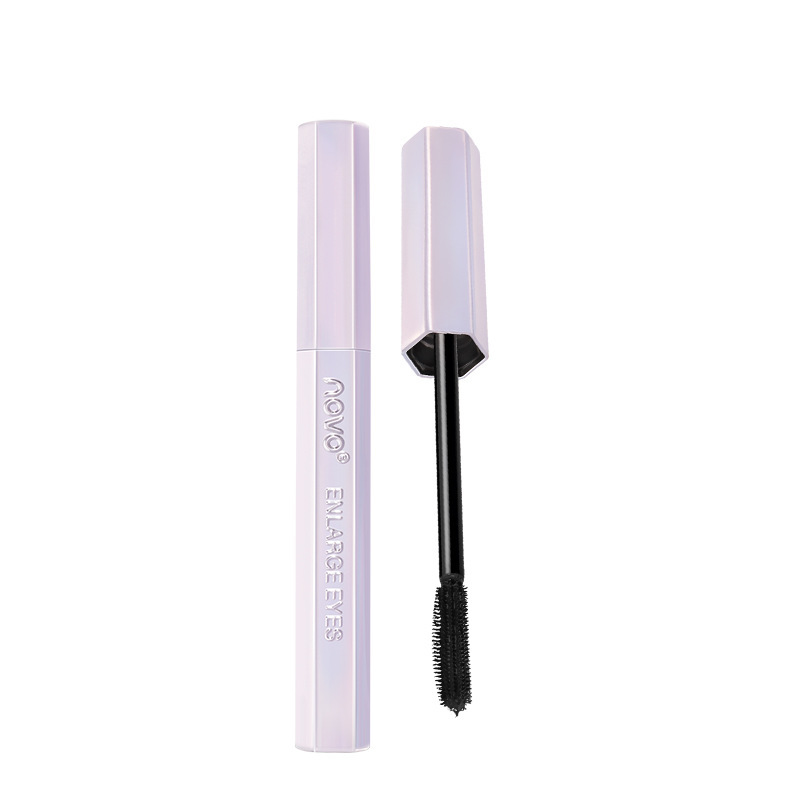 novo Light Feather Curling Mascara is naturally slender and does not easily smudge. The cream is thick, curling and easy to apply, with each lash clearly distinguishable Item Picture